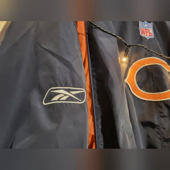 NFL Chicago Bears 2002-04 Men's 2XL Reebok Pullover V-Neck Windbreaker Jacket - Picture 7 of 11